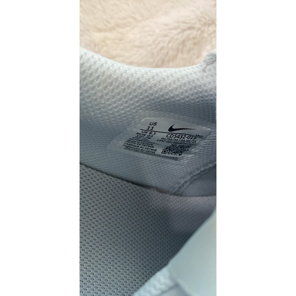 Nike Air Max Excee Women's Sneakers Size 11 - Picture 5 of 8